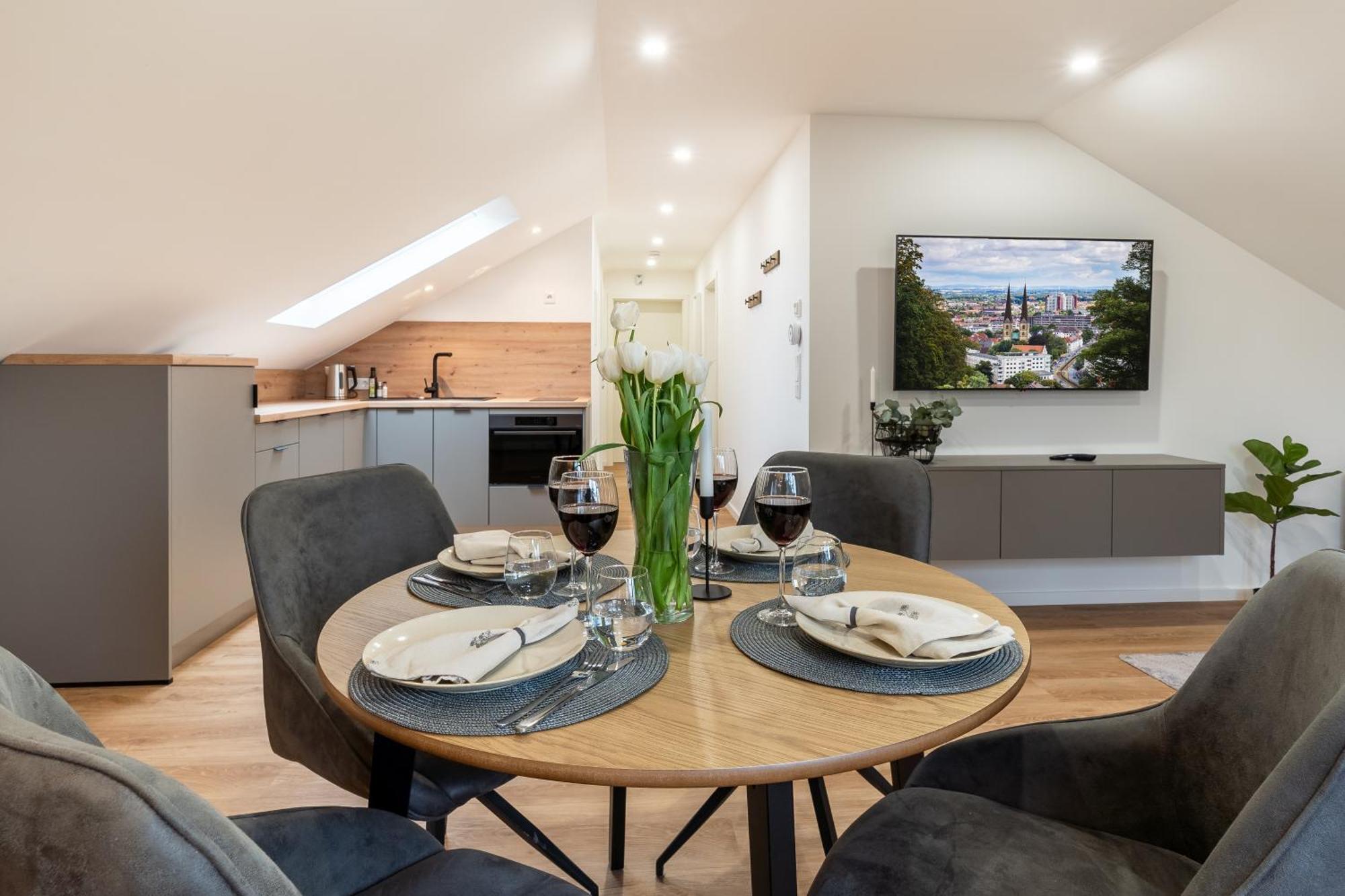 Apartment Milse - Modern. Stylisch บีเลอเฟล์ด ภายนอก รูปภาพ